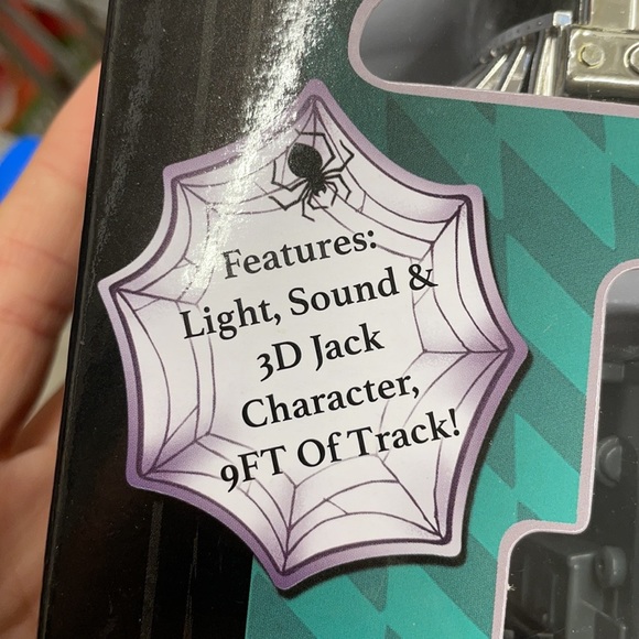 SOLDOUT RARE NIB NIGHTMARE BEFORE CHRISTMAS JACK SALLY OOGIE DISNEY TRAIN SET - Picture 5 of 10